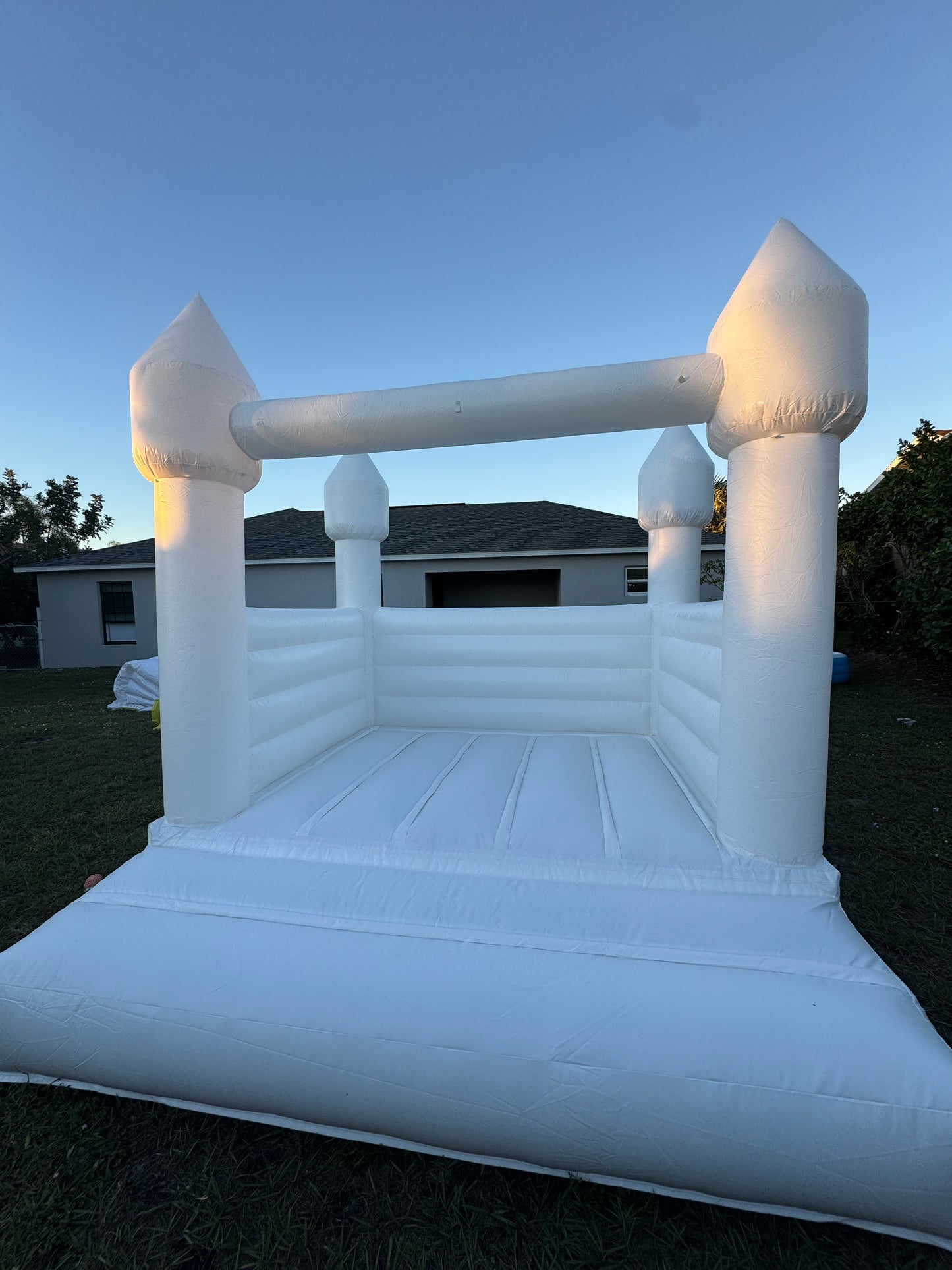 10x10 White Bounce House